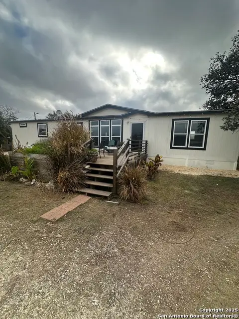 1253 Cr 428, Uvalde, TX 78801 - Image #1