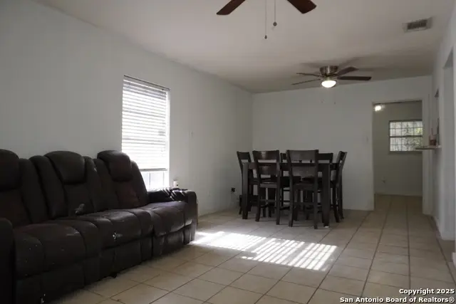 257 Longview Dr, San Antonio, TX 78220 - Image #2