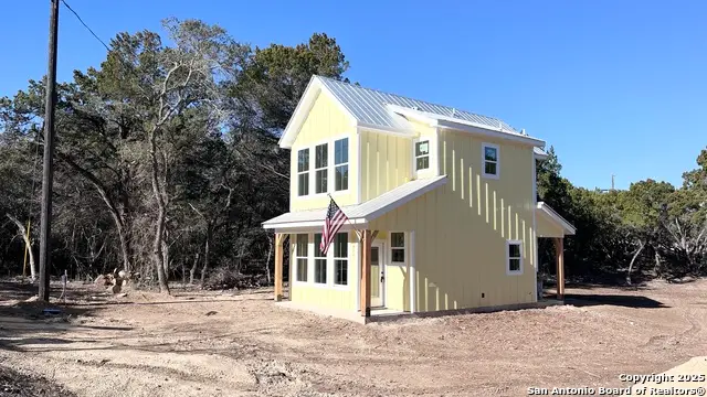 477 Scenic, Bandera, TX 78003 - Image #3