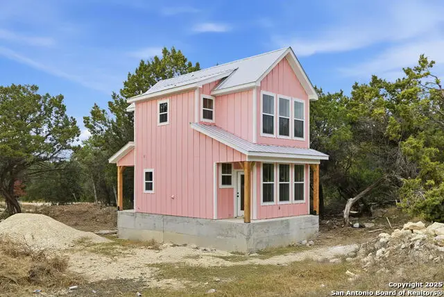 489 Scenic, Bandera, TX 78003 - Image #3