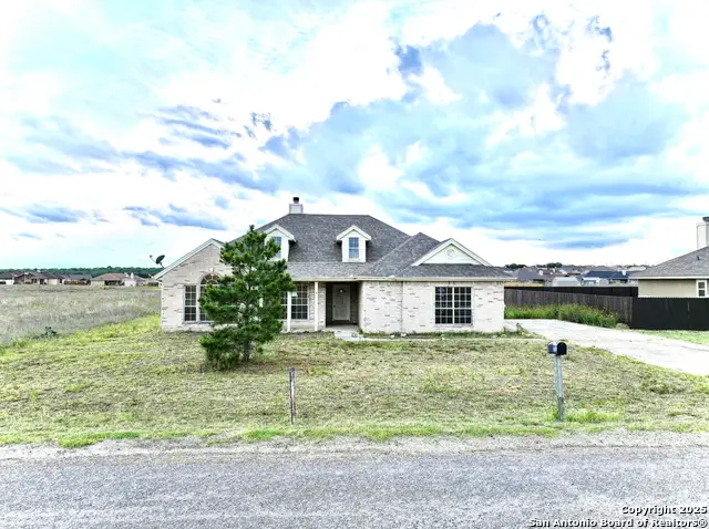 135 Muirfield, La Vernia, TX 78121 - Image #3