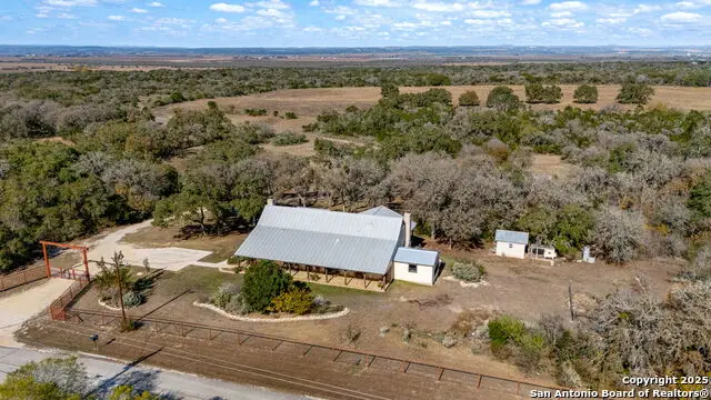 936 County Road 375, San Antonio, TX 78253 - Image #2