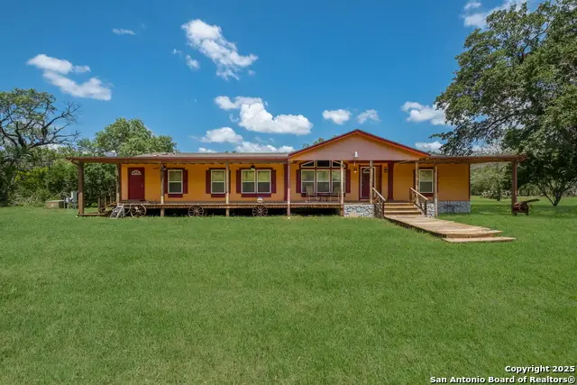 1075 Quail Run, Lytle, TX 78052 - Image #3