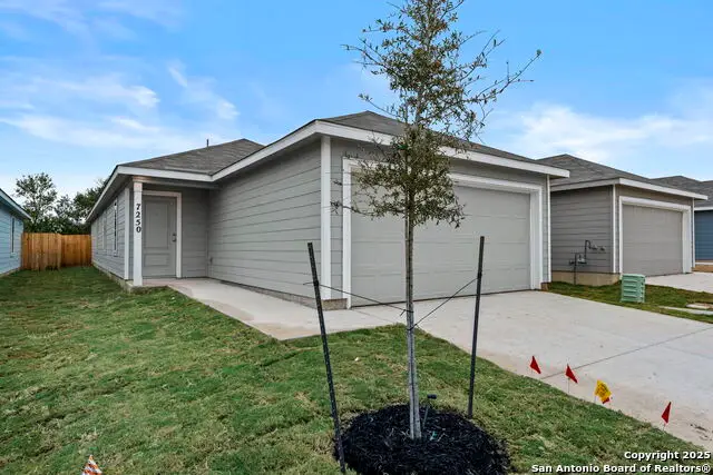 7250 Brownleaf Dr, San Antonio, TX 78227 - Image #1