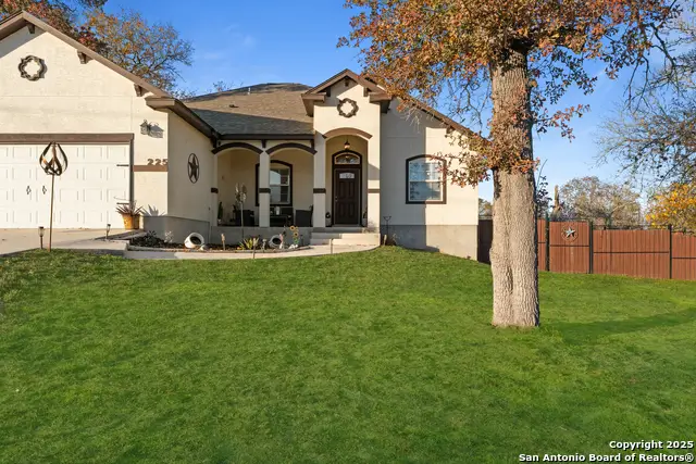 225 Broken Star Trail, Poteet, TX 78065 - Image #2