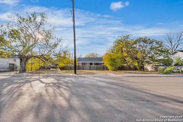 815 S Pine St, San Antonio, TX 78210 - Image #2