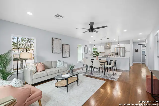 1555 W Lullwood, San Antonio, TX 78201 - Image #1