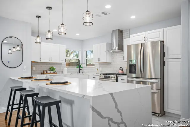 1555 W Lullwood, San Antonio, TX 78201 - Image #2