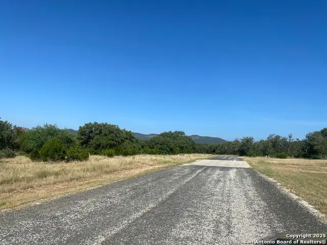 935 Ridge Loop, Rio Frio, TX 78879 - Image #1