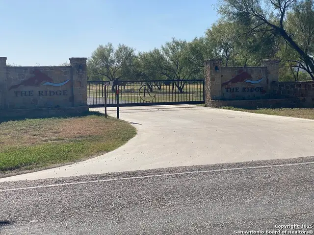 935 Ridge Loop, Rio Frio, TX 78879 - Image #3