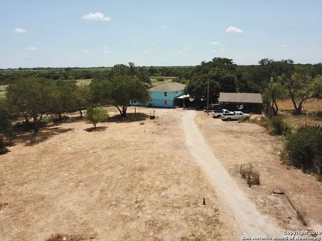 324 Rooster Dr, Pleasanton, TX 78064 - Image #3