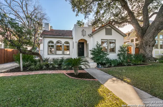 226 W Hollywood, San Antonio, TX 78212 - Image #2