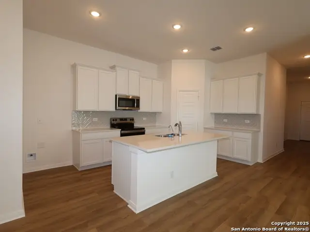 2804 Whiskey Pass, Seguin, TX 78155 - Image #3