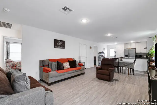 9015 Lunar Cv, San Antonio, TX 78252 - Image #3