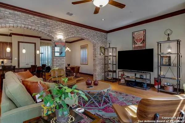 1202 S Flores #104, San Antonio, TX 78204