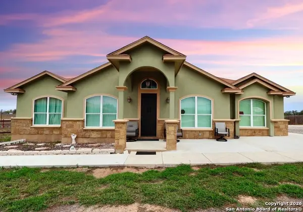 8385 W Fm 476, Poteet, TX 78065