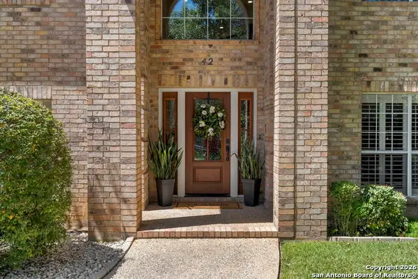 42 Courtside Cir, San Antonio, TX 78216