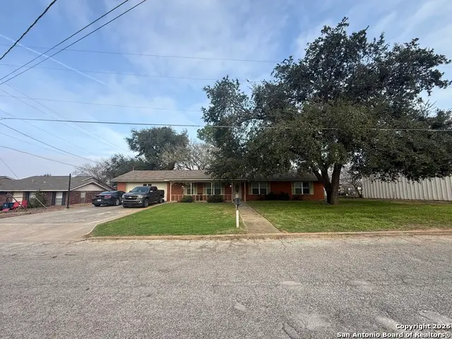 922 Wilshire, Pleasanton, TX 78064 - Image #3