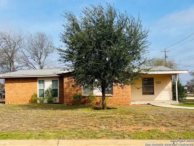 200 W Frio St, Dilley, TX 78017 - Image #1