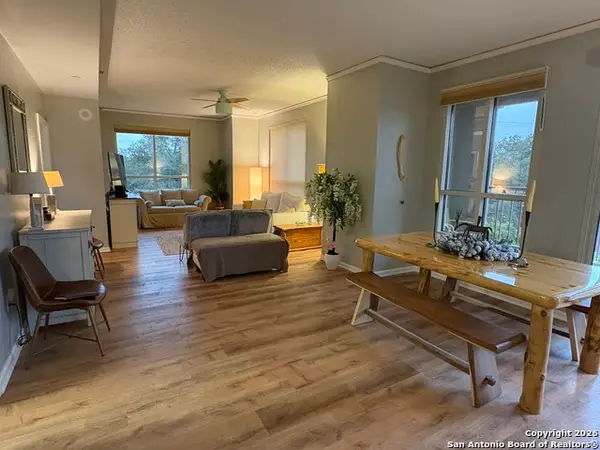 1 Towers Park #212, San Antonio, TX 78209