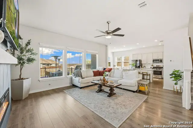 1021 Terlan Dr, New Braunfels, TX 78130 - Image #3