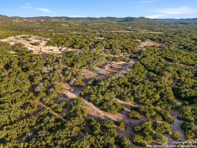 277 W Bear Springs, Pipe Creek, TX 78063 - Image #3
