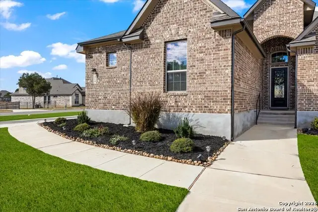 419 Heidelberg Rd, New Braunfels, TX 78132 - Image #2