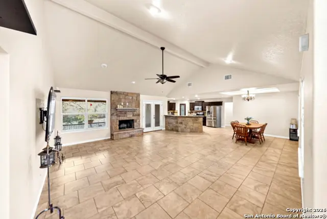 525 Enchanted Oak Dr, La Vernia, TX 78121 - Image #2