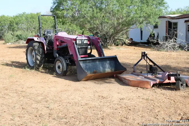 760-1 N Greytown Rd, Saint Hedwig, TX 78152 - #2