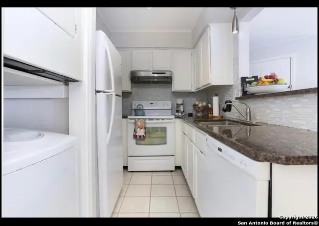 11610 Vance Jackson #869, San Antonio, TX 78230 - Image #3