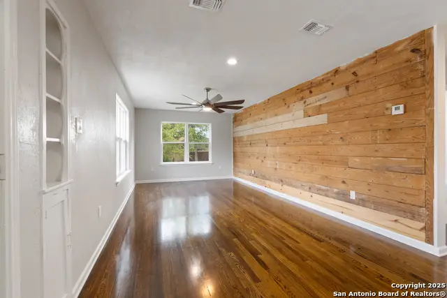 2020 Fresno, San Antonio, TX 78201 - Image #2