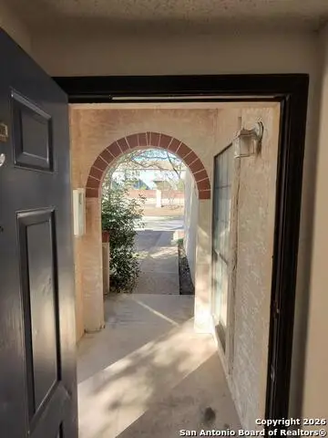 6100 Woodlake #311, San Antonio, TX 78244