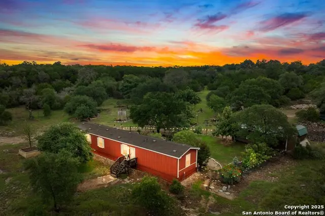 125 Teague, Kerrville, TX 78028 - #1
