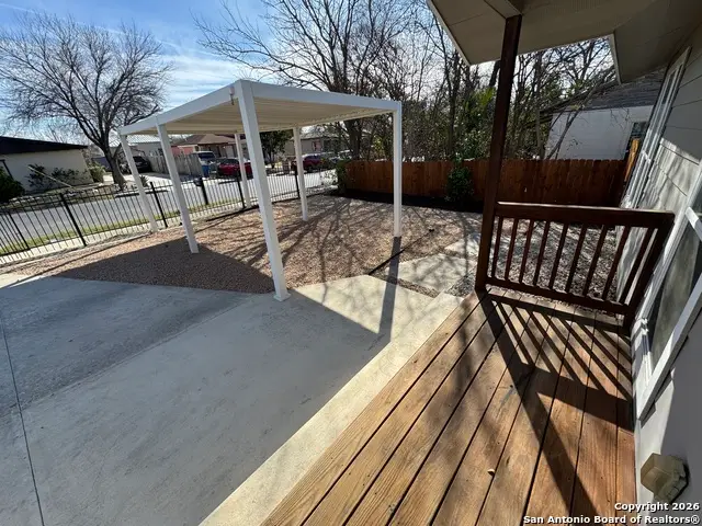 627 N San Manuel, San Antonio, TX 78228 - Image #2