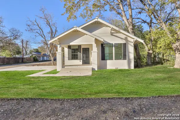 1712 22nd, Hondo, TX 78861