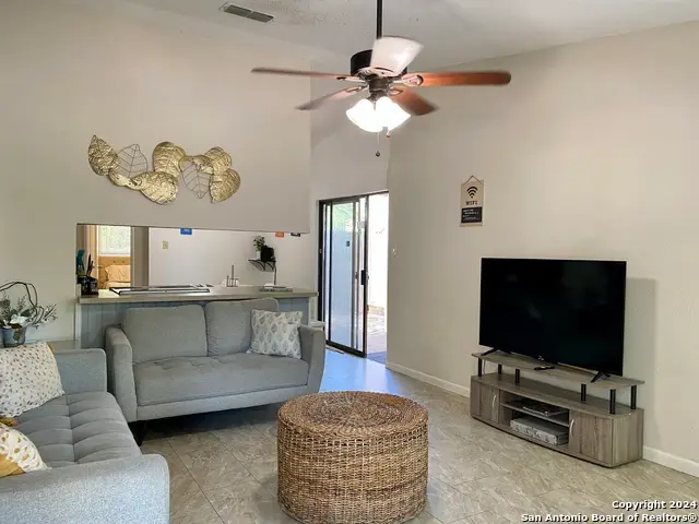 10027 Birch Field Dr, San Antonio, TX 78245 - Image #2