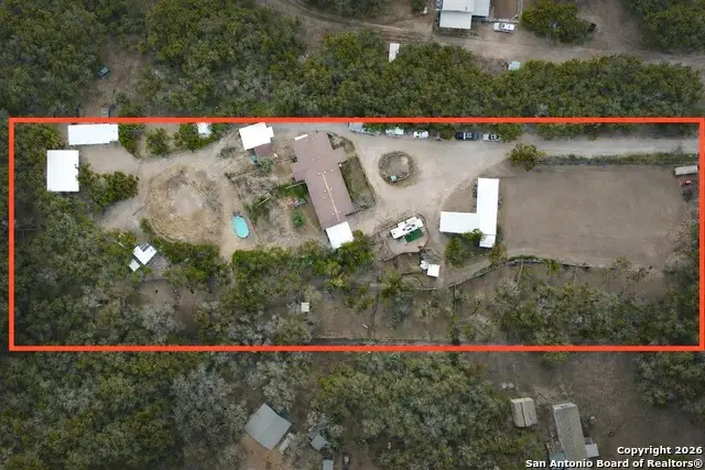 946 Frontier Ln, Bandera, TX 78003 - #3