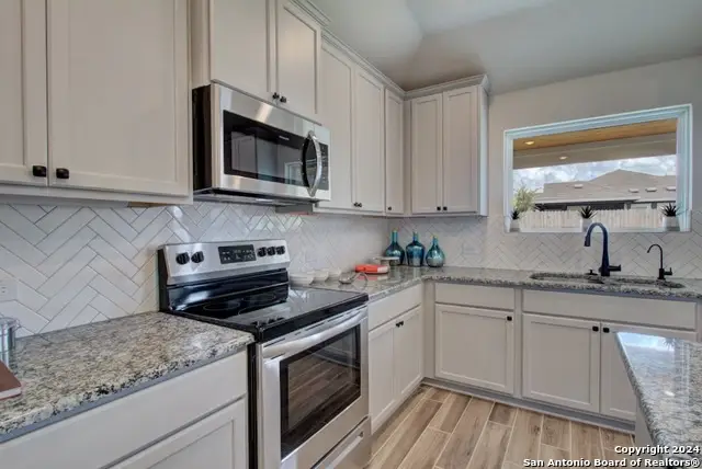 1243 Casetta Run, New Braunfels, TX 78130 - Image #3