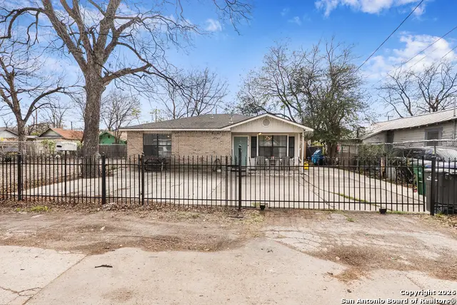912 Torreon, San Antonio, TX 78207 - #3