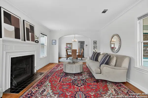 123 E Elmview, Alamo Heights, TX 78209