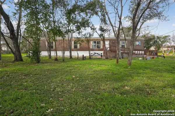 110 Old, Seguin, TX 78155