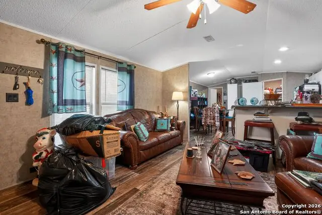 110 Old, Seguin, TX 78155 - Image #2