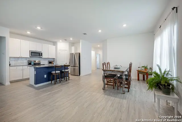 209 Wolf Crest Blvd, Seguin, TX 78155 - #2