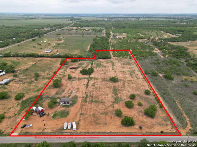 161 Cr 312, Charlotte, TX 78011 - Image #1