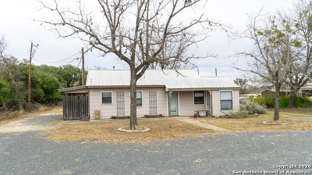 730 N Main, Utopia, TX 78884 - Image #2