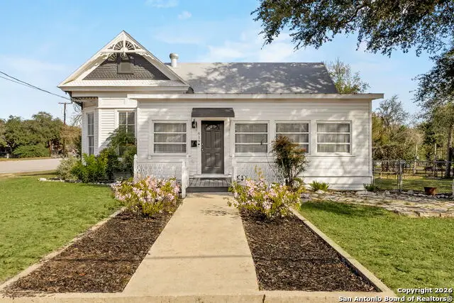 619 Comal, New Braunfels, TX 78130 - #1