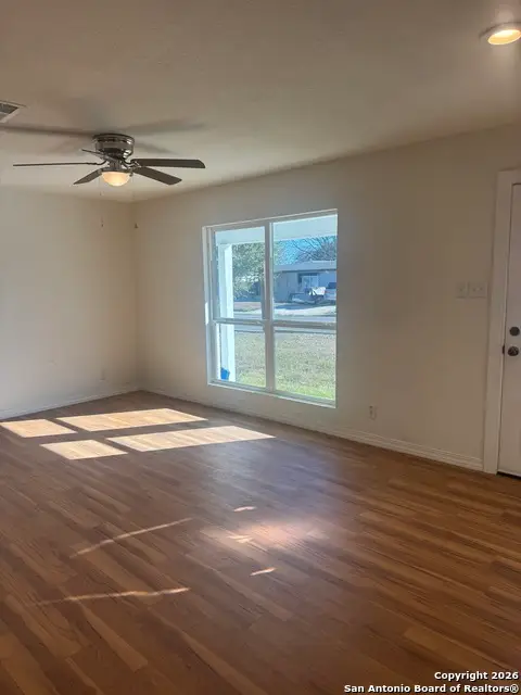 6531 Buena Vista, San Antonio, TX 78237 - Image #3