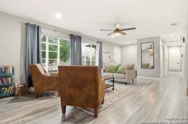 622 S Josephine Tobin, San Antonio, TX 78201 - Image #2