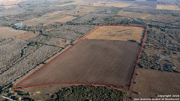 0 Fm 888, Skidmore, TX 78389