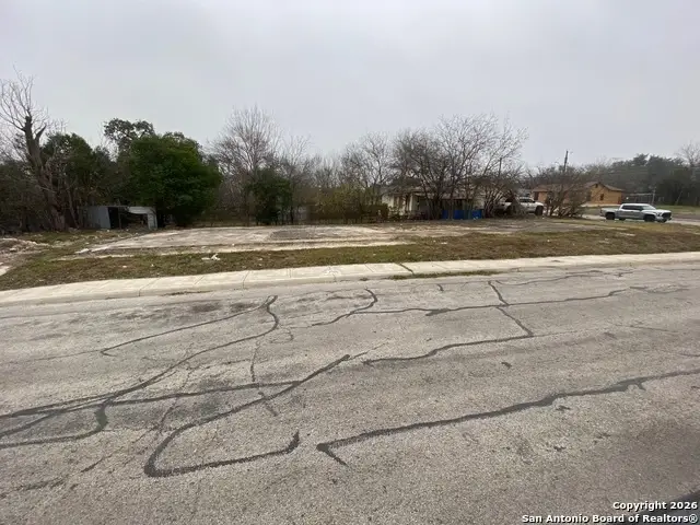 1006 N Grimes St, San Antonio, TX 78202 - Image #2